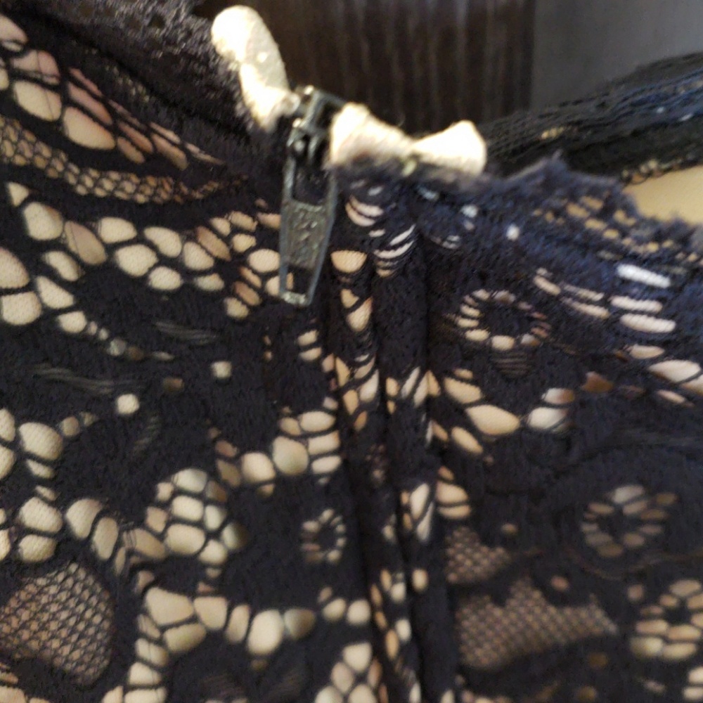 Dress - Picture 3 of 5